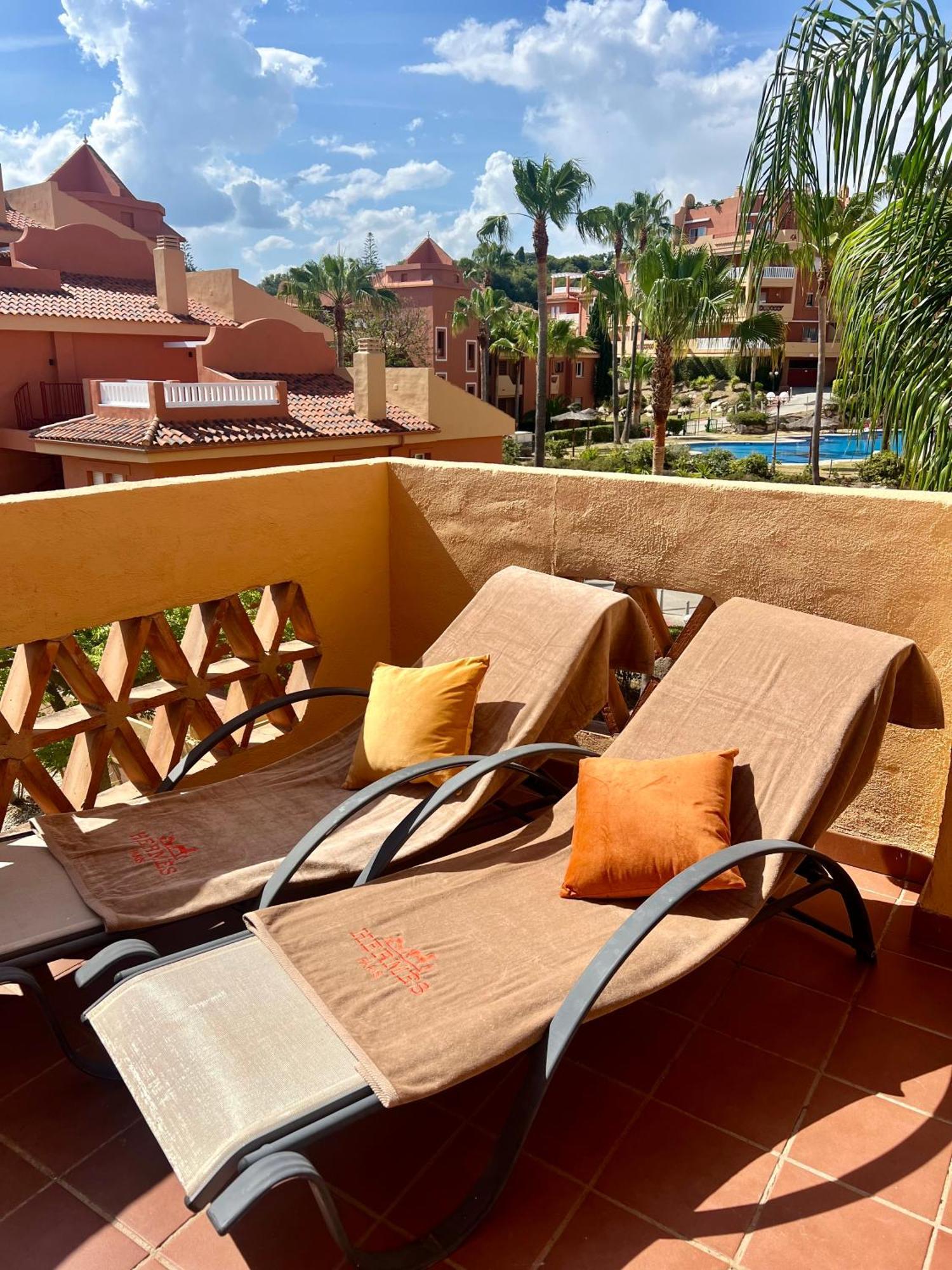 2 Bedroom Apartment Marbella East - La Reserva De Marbella Exterior photo
